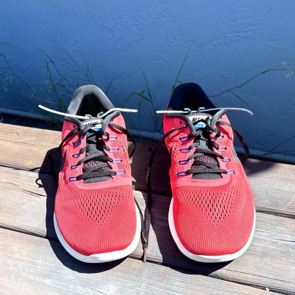 Nike Air Zoom Pegasus 31 Running Shoes in red and black size 13 ready to wear - Picture 1 of 7